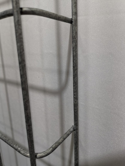 Comprimento da treliça 29 cm, profundidade 5 cm, tamanho da malha 5 x 10 cm