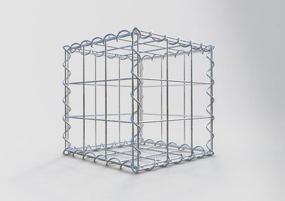 Schanskorf 30 cm x 30 cm x 30 cm (L x H x D), maaswijdte 10 cm x 10 cm, spiraalvormig